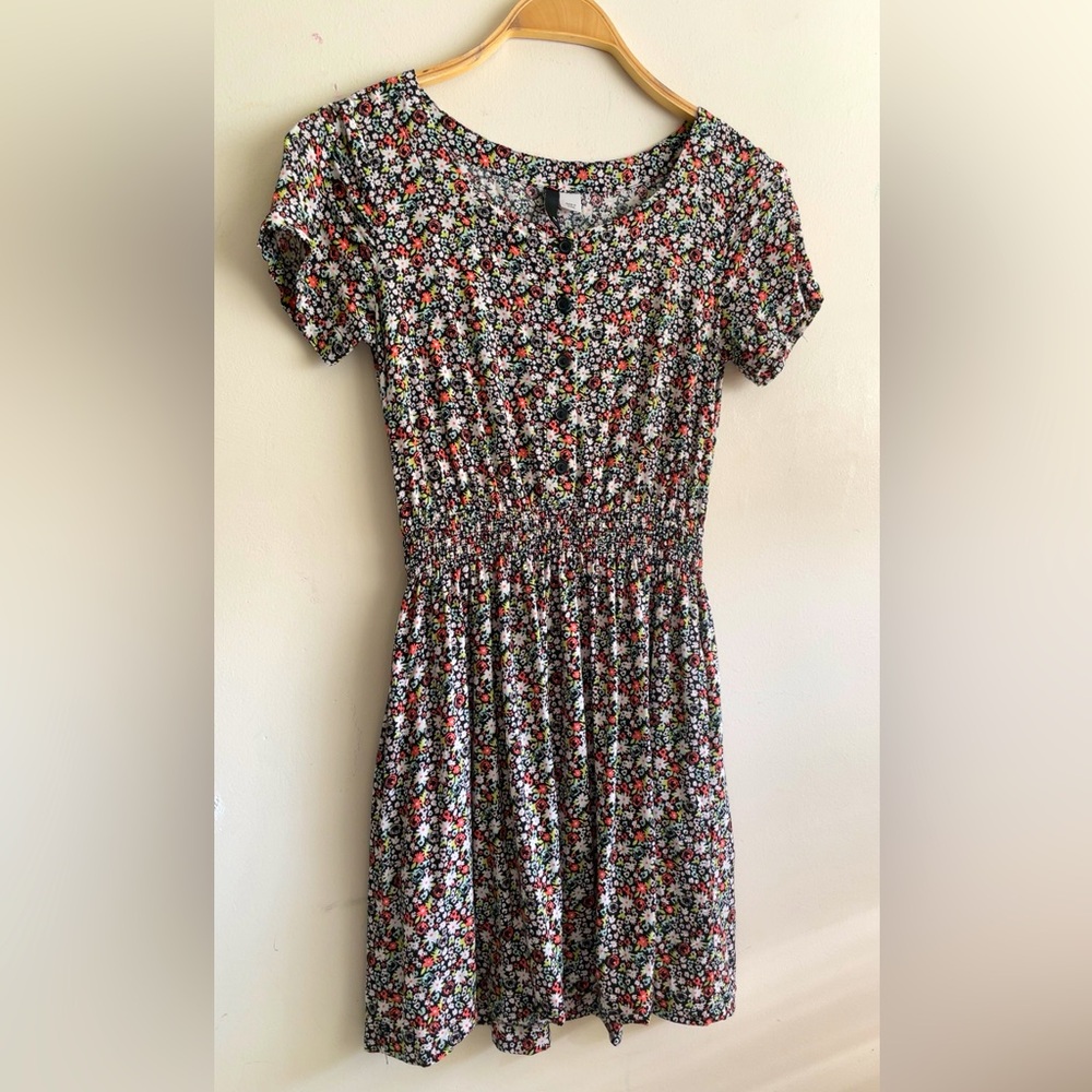 Floral H&M mini a-line skater dress with pockets